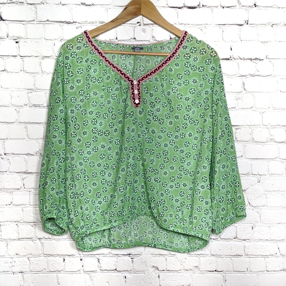 aerie Tops - Aerie Womens Top Green Floral Peasant Blouse size Large